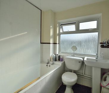 2 bedroom maisonette to rent - Photo 4