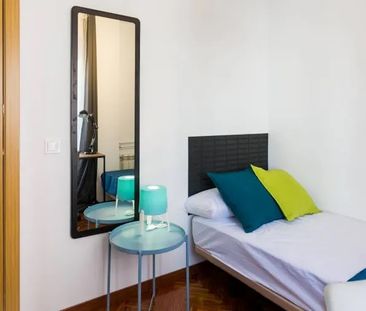 Costanilla de los Ángeles, Madrid, Community of Madrid 28013 - Photo 6