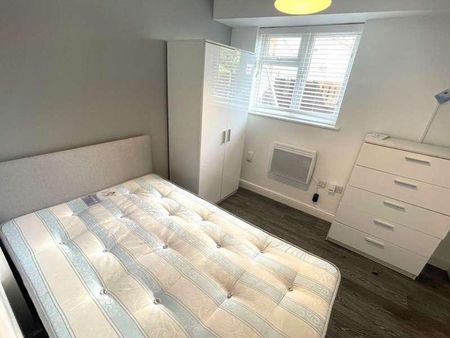 Rm J, The Woodston, Belsize Avenue, Woodston, PE2 - Photo 3