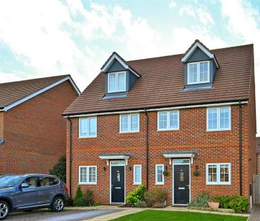 3 bedroom semi-detached house to rent - Photo 4