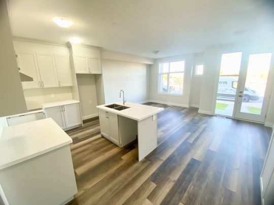 For Lease - 38 Warren Trail Drive, Welland, Ontario - Photo 1