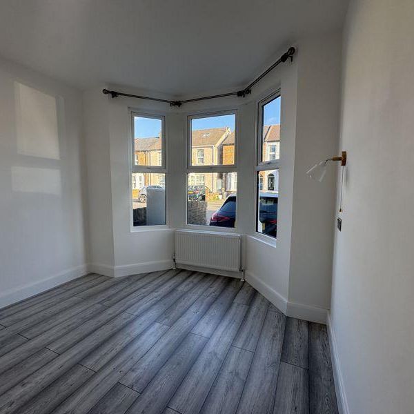 1 bedroom property to rent - Photo 1