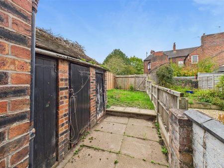 2 bedroom terraced house to rent - Photo 4