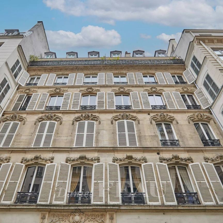 Location appartement, Paris 7ème (75007), 2 pièces, 50.72 m², ref 85317153 - Photo 1