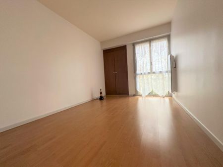 Location Appartement 3 pièces 82m² BLOIS 41000 - Photo 2