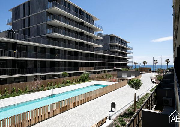 3 Bedroom Apartment with Communal Pool and Balcony overlooking the Sea in Badalona
