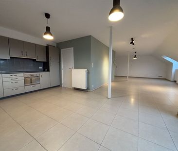 Ruim appartement met 2 slaapkamers in centrum Merchtem - Photo 2