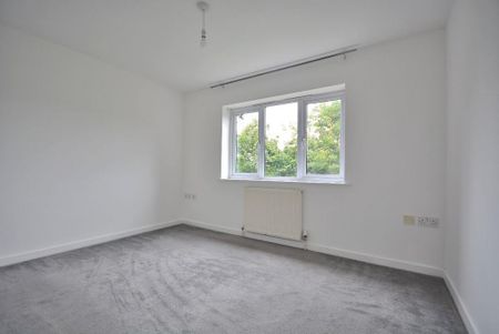 2 bedroom townhouse to rent - Photo 3