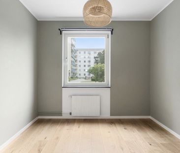 Fornhöjdsvägen, Södertälje - Photo 3