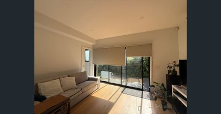 Modern Comfort in a Prime Reservoir Pocket - Photo 2