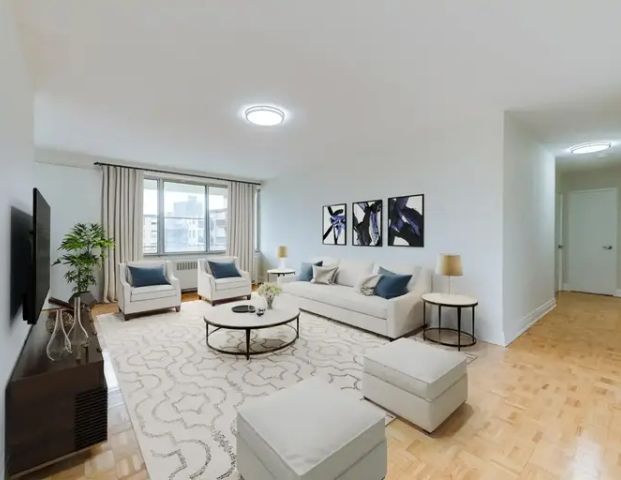 2&4 Milepost, 52, 54, 56, 58 Thorncliffe Park Drive | 58 Thorncliffe Park Drive, Toronto - Photo 1