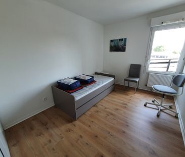 Location Appartement 3 pièces 76m² - Photo 5