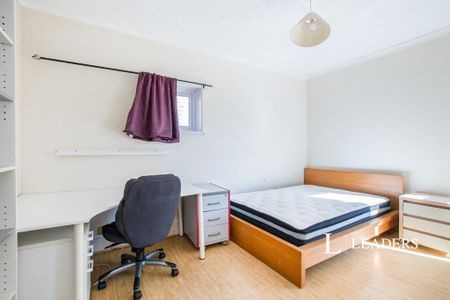 5 bedroom terraced house to rent - Photo 5