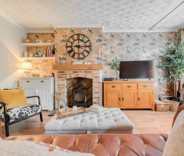 3 bedroom terraced house to rent - Photo 2