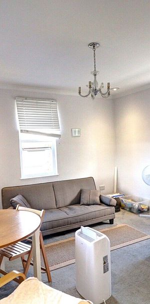 2 bedroom flat to rent, - Photo 1