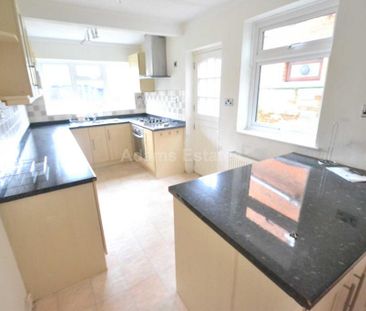 3 bedroom terraced house to rent - Photo 6
