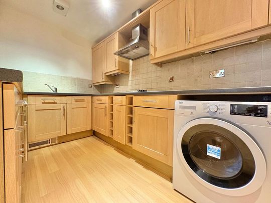 2 bedroom flat to rent - Photo 1