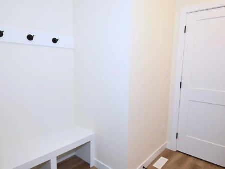 SF351 - Brand-New Duplex Homes in SW Edmonton | 5 Avenue SW (Alces) — SF351 - 3 Bed | 2.5 Bath Upper Home - Photo 4