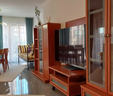 Piso de alquiler en Calle Monseñor Romero, Altozano - Conde Lumiares - Photo 1