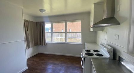 Tidy Two-Bedroom Unit – Great Beerescourt Location - Photo 3