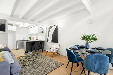 2/20 Johnstone Street, Malvern VIC 3144 - Apartment For Rent | Domain - Photo 2