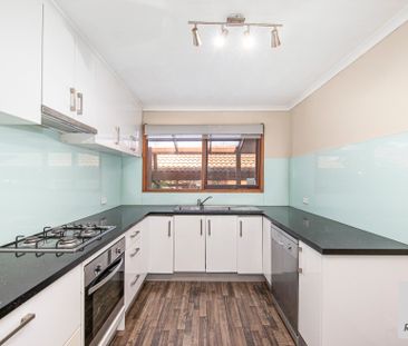 Location! Location! - Photo 5