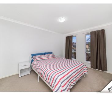 22 Audrey Cahn Street, Macgregor ACT 2615 - House For Rent | Domain - Photo 4