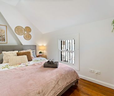 Furnished 3-Bedroom Home in Prime Surry Hills Location - Photo 6