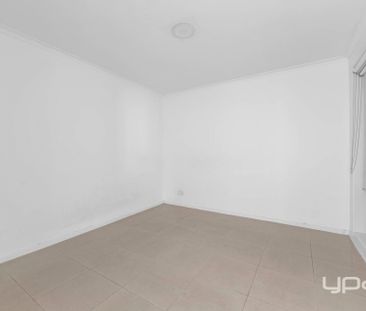 Unit in the Heart of St. Albans - Photo 4