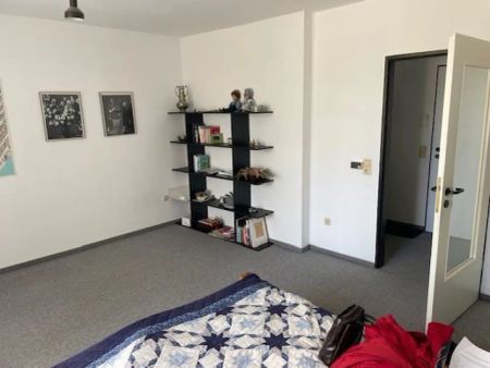 Kleine Wohnung mit Balkon nähe Uni ! Besichtigungstermin Freitag, 05.07.2024 um 16 Uhr ! - Foto 3