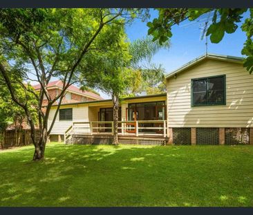 Charming Cottage in a Convenient Mona Vale Location - Photo 5