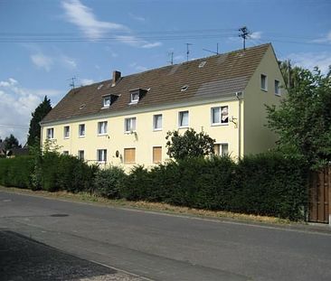 1-Zimmer Dachgeschosswohnung mit Wohnküche in Köln - Photo 1