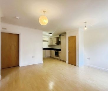 Station Approach - Photo 1