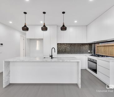 Brand New Premium Home For Rent !! - Photo 6