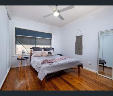 Lovely Two Bedroom Unit - Photo 3