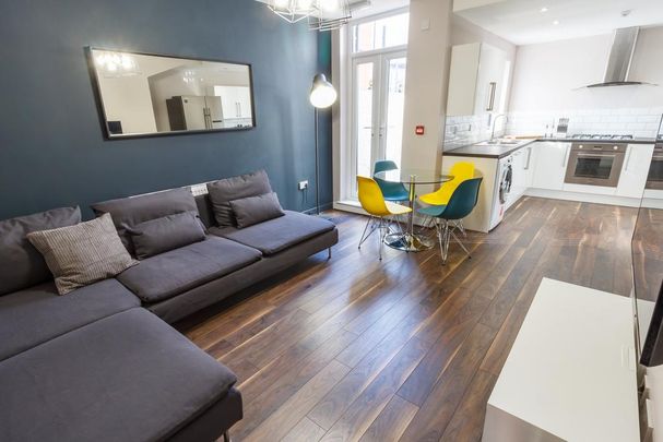 5 bedroom terraced house to rent - Photo 1