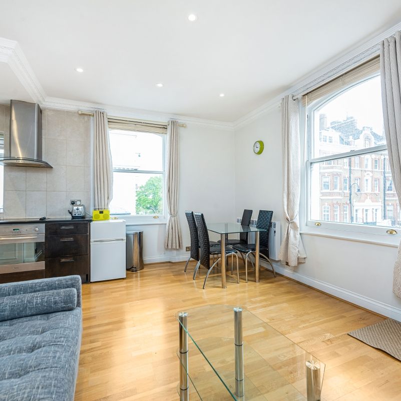 Walton Street, Knightsbridge, London, SW3 - Photo 1