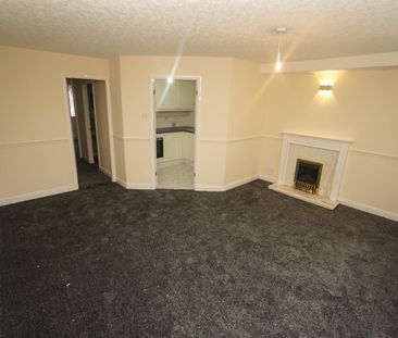 New Hall Lane, Bolton, Lancashire - Photo 2