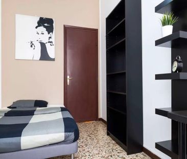 Viale Nazario Sauro, Milan, Lombardy 20124 - Photo 1