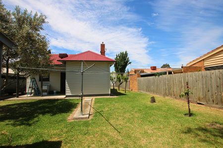 1 Caton Avenue, Coburg, VIC 3058 - Photo 3