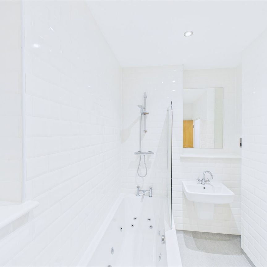 Apartment to Rent: 401 Spinning Mill at Victoria Mill, M40 - Photo 1