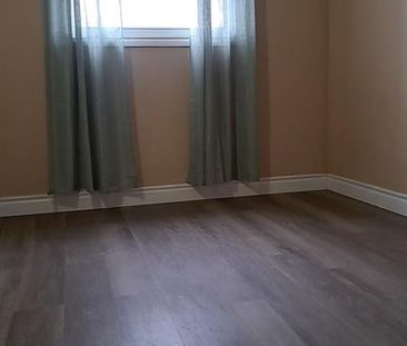 For Lease - 3098 ERINDALE Crescent, Windsor, Ontario - Photo 5