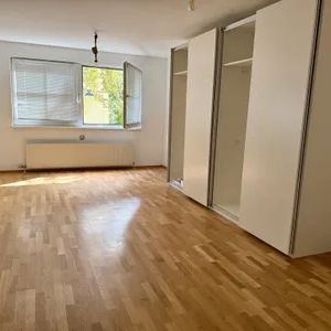 Großzügige 2-Zimmer-Wohnung für Singles oder Pärchen (Stellplatz optional) - Foto 3