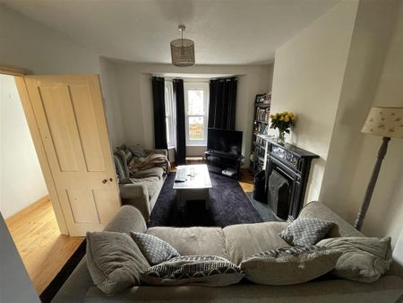 2 bedroom terraced house to rent - Photo 2