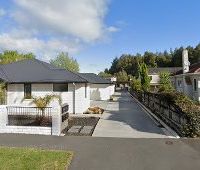 Two Bedroom Townhouse on Boundary Rd - Photo 4