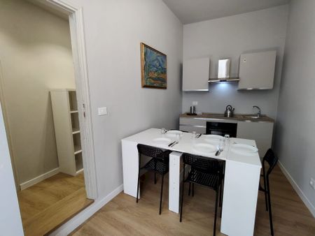 Private Room with Window –Viale Gramsci - Photo 2