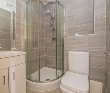 1 bed House To Let - Photo 4