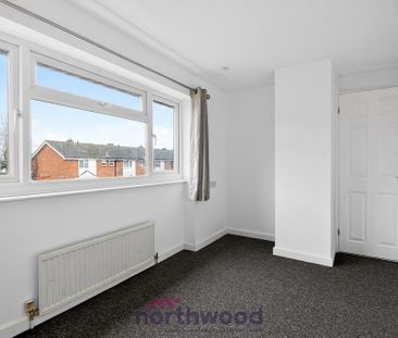 3 bedroom end of terrace house to rent - Photo 4