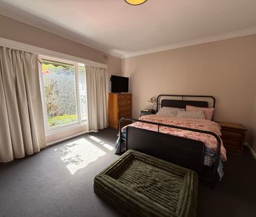 8 Brooks Street, Bright, Vic 3741 - Photo 3