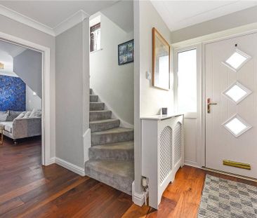 4 bedroom detached house to rent - Photo 2